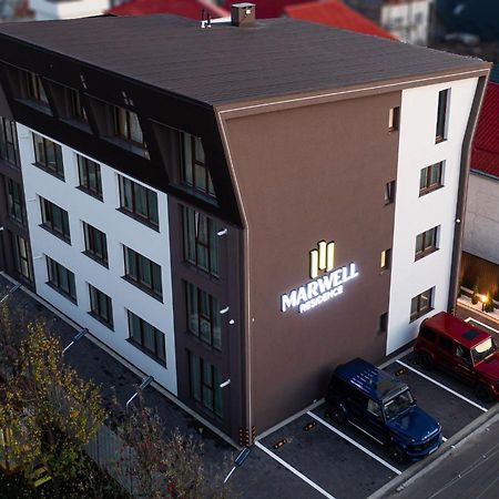 Deluxe Aparthotel Marwell Residence Suceava Luaran gambar